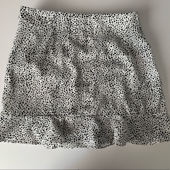 Boho Ruched Black and White Spotted Tie Up Skirt S - Picture 4 of 4